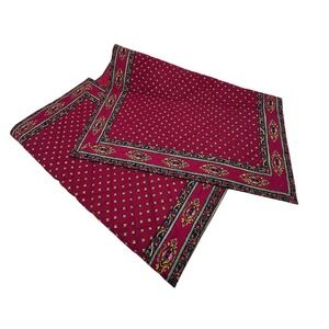 Valdrome Quilted Table Runner 38x17‎ Burgundy Floral Border